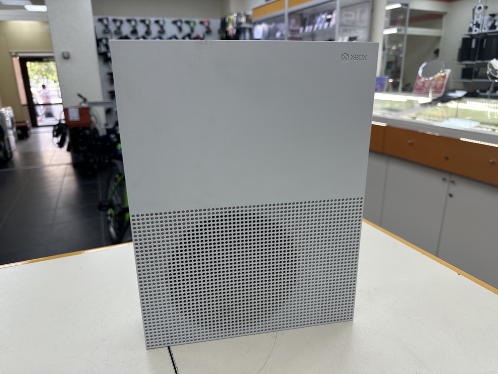 Игровая приставка Xbox One S 1TB