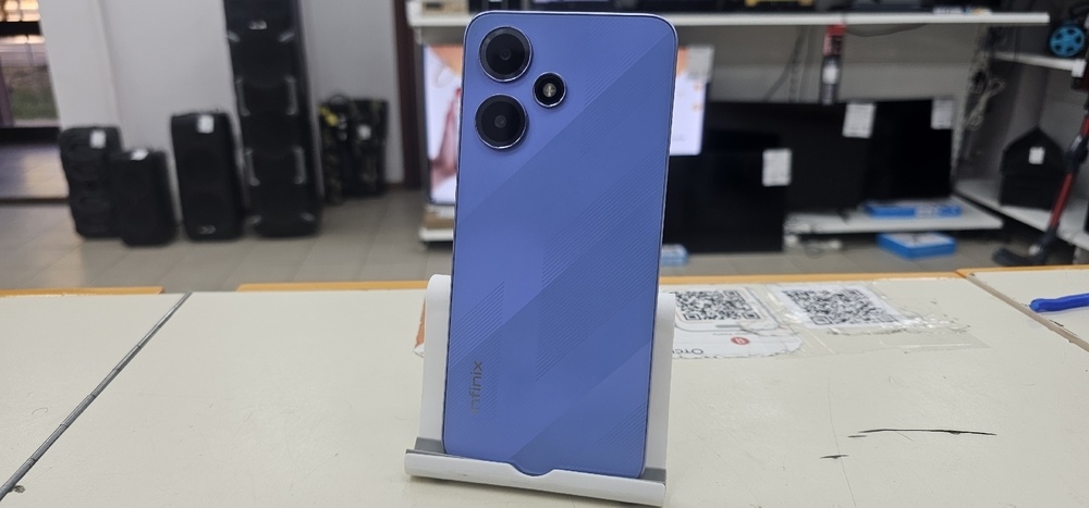 Смартфон Infinix HOT 30 Play 8/128