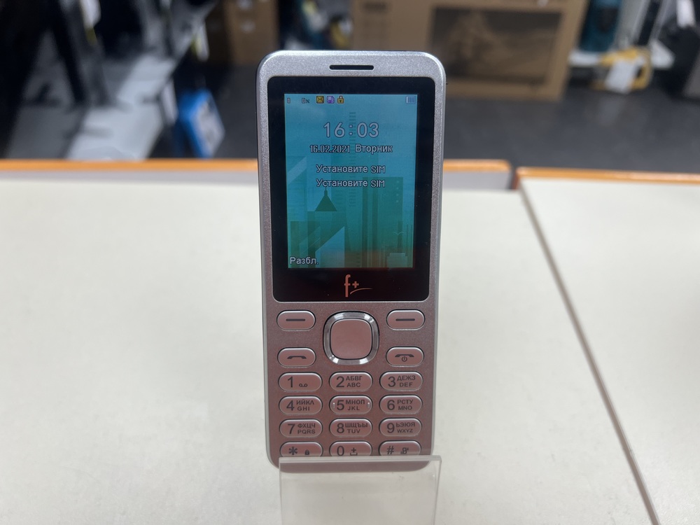 Мобильный телефон F+ S240