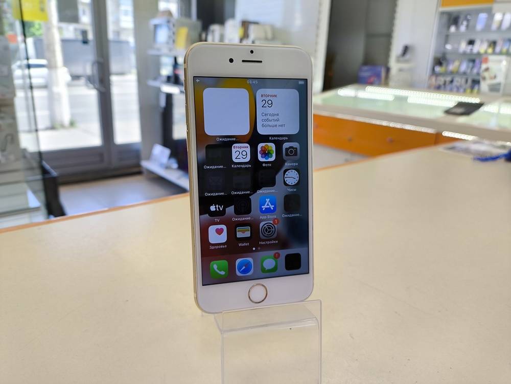 Смартфон Apple iPhone 6S 16Gb