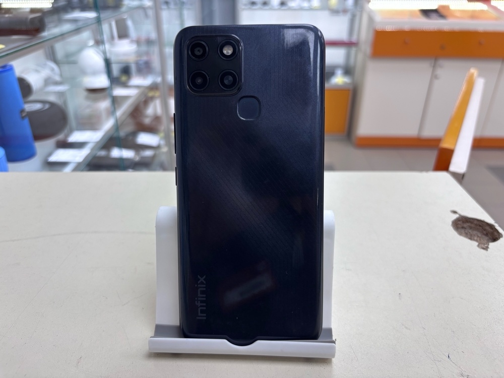 Смартфон Infinix Smart 6 2/32