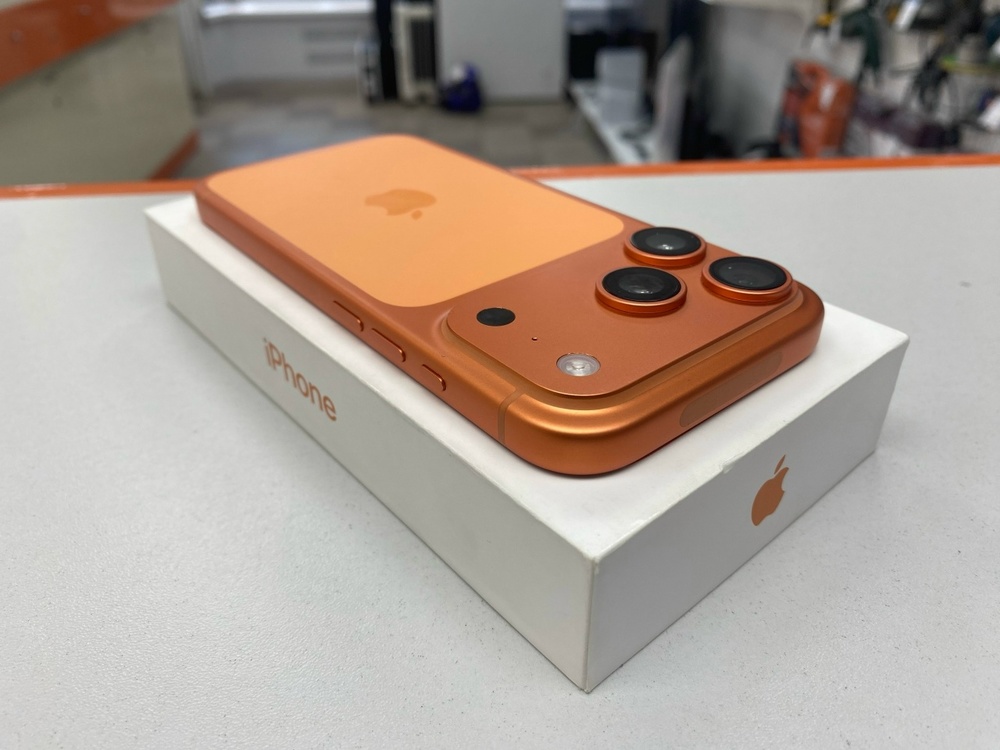 Смартфон Apple Iphone 17 Pro 256Gb eSim