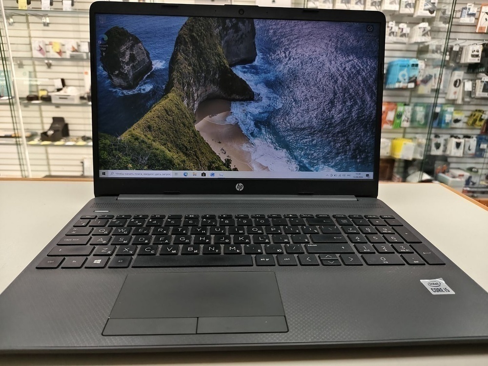 Ноутбук HP 250 g8; Core i5-1035G1, Intel UHD Graphics, 8 Гб, 240 Гб, Нет