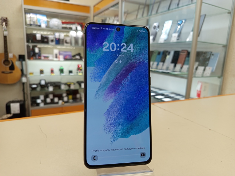 Смартфон Samsung Galaxy S21 FE 6/128
