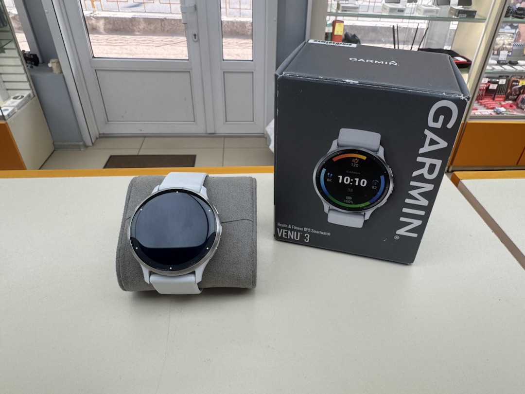 Смарт-часы Garmin Venu 3