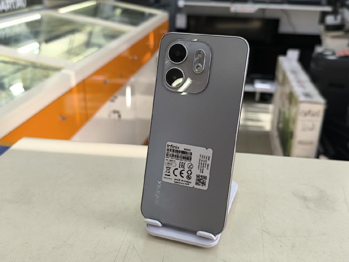 Смартфон Infinix Smart 9 4/128