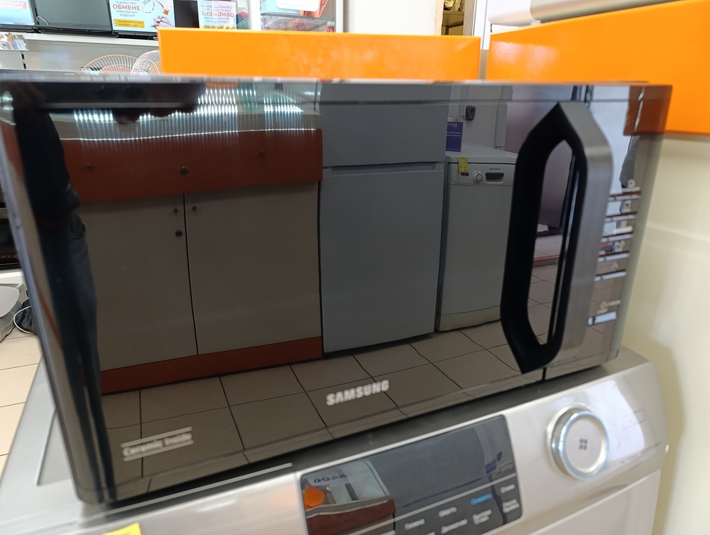 Микроволновая печь Samsung MG23K3513AK;