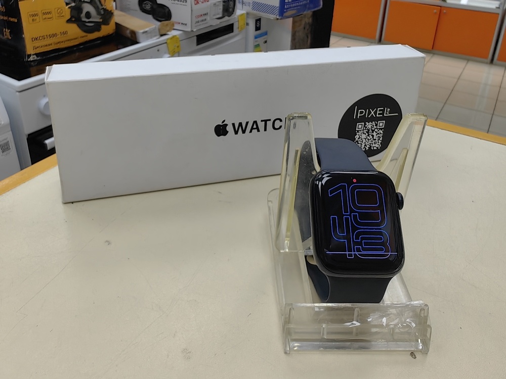 Смарт-часы Apple Watch SE 2022 44mm