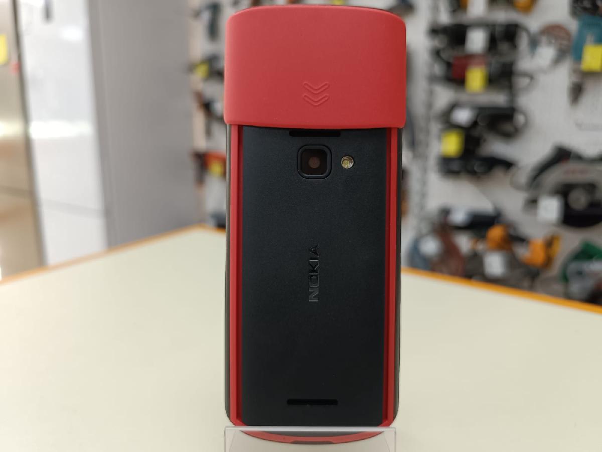 Смартфон Nokia 5710