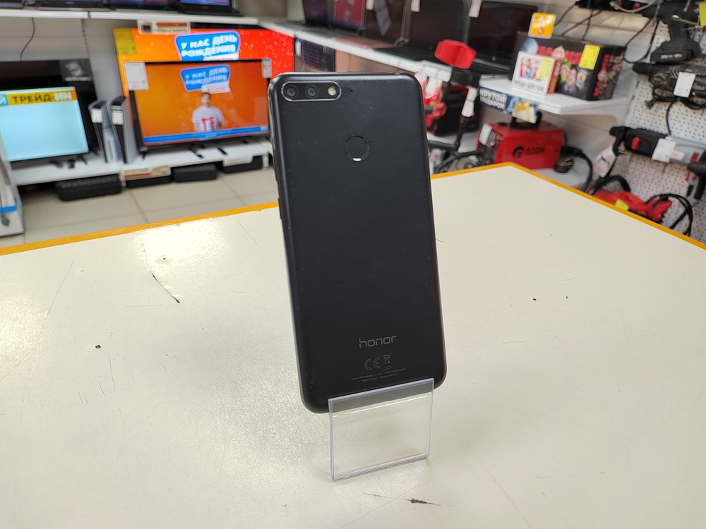 Смартфон Honor 7C 3/32