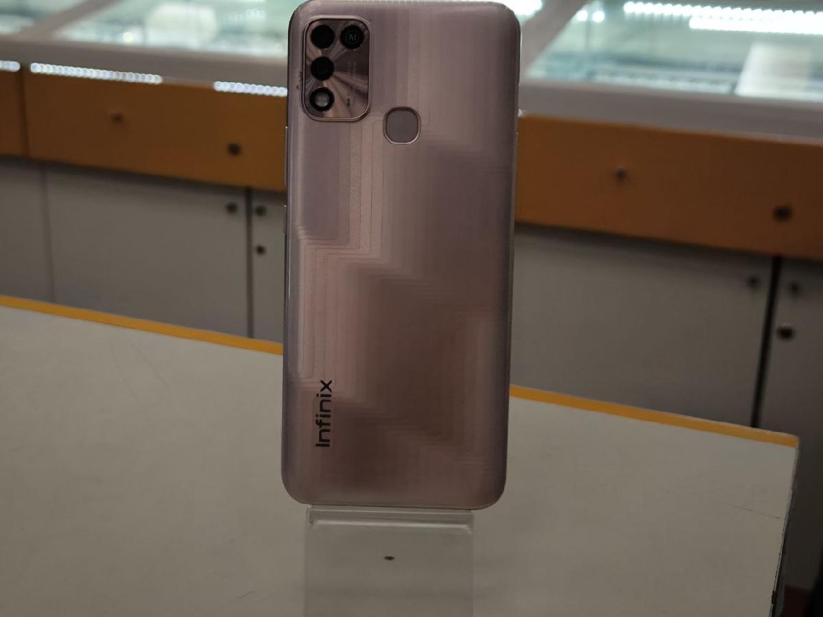 Смартфон Infinix HOT 11 Play 4/64