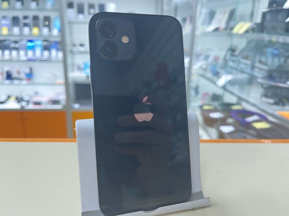 Смартфон Apple iPhone 12 64Gb
