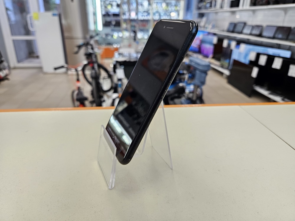 Смартфон Apple iPhone 7 32Gb