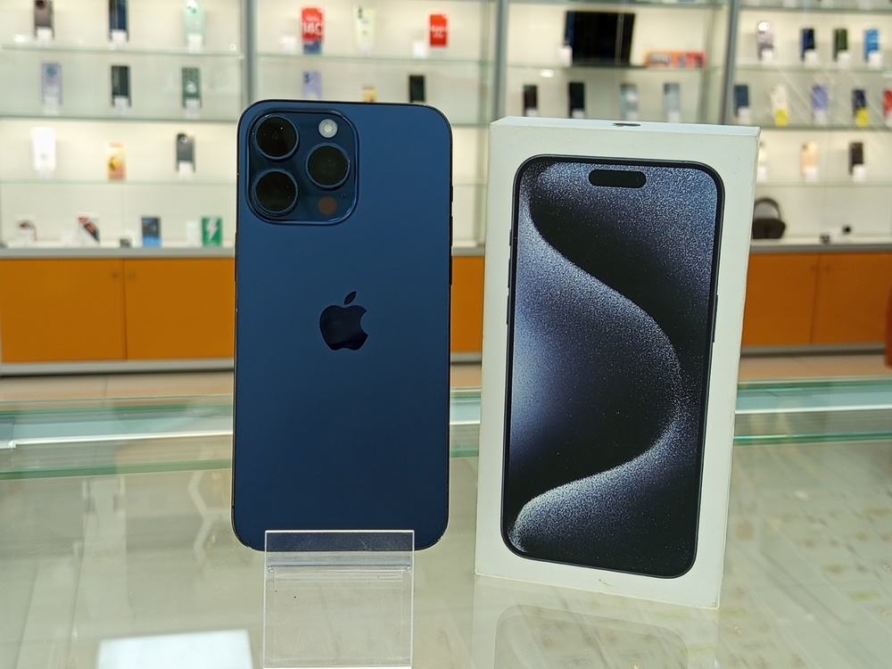 Смартфон Apple iPhone 15 Pro Max 256Gb