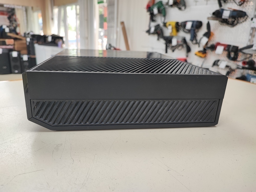 Игровая приставка Xbox One 500Gb