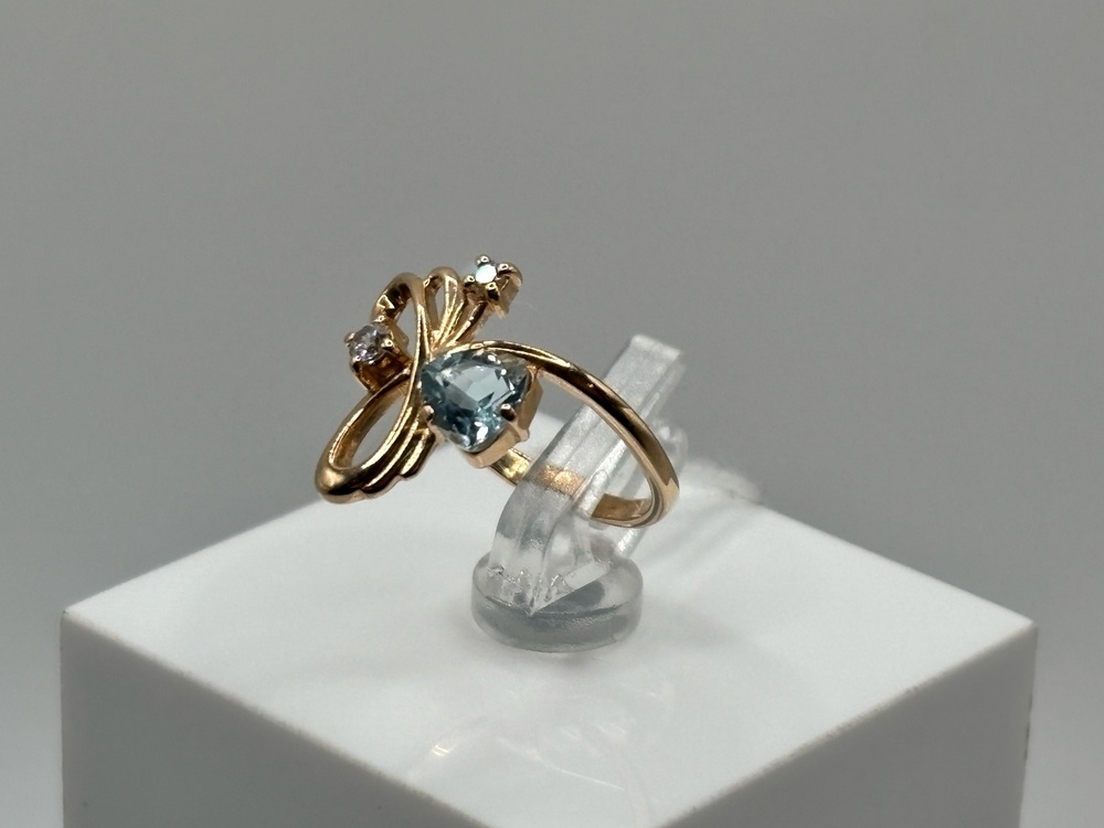 КОЛКМИ585 КОЛЬЦО С КАМНЯМИ (Au 585)