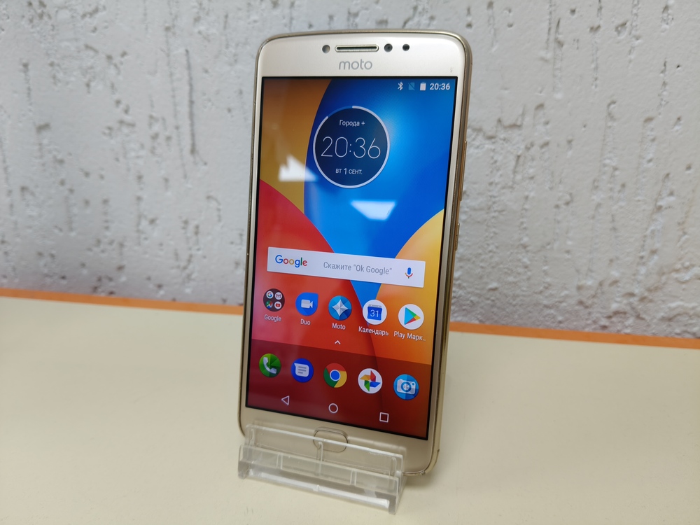 Смартфон Motorola Moto E4