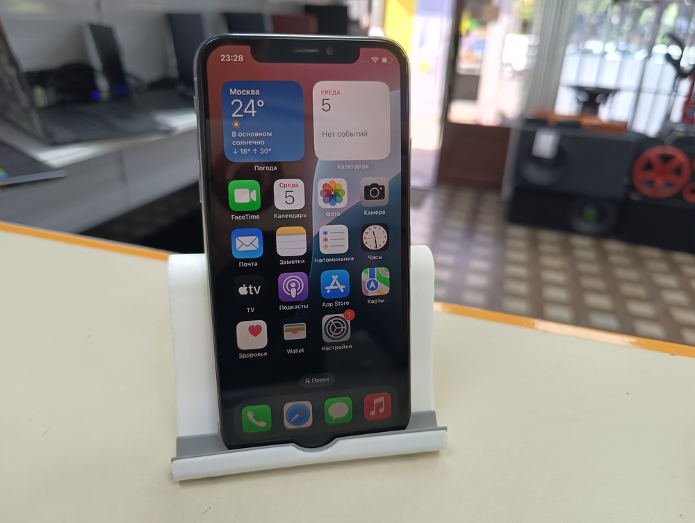 Смартфон Apple iPhone Xs 64Gb