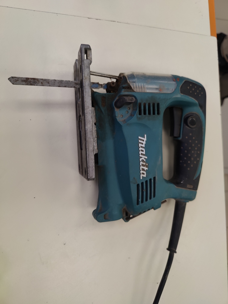 Лобзик Makita 4329