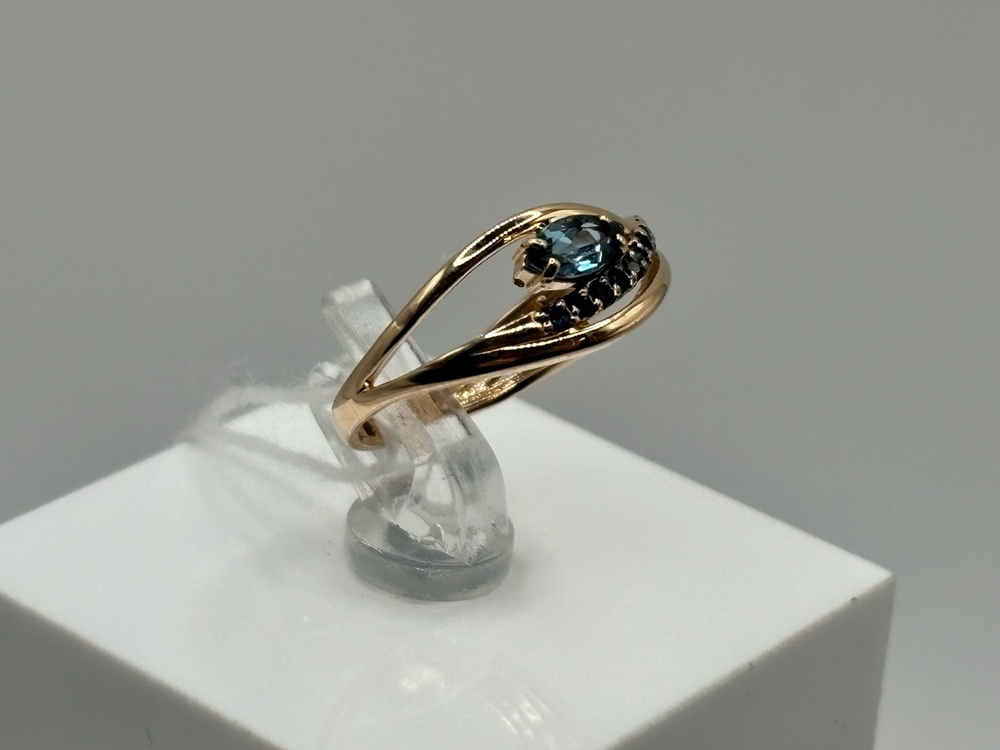 КОЛКМИ585 КОЛЬЦО С КАМНЯМИ (Au 585)