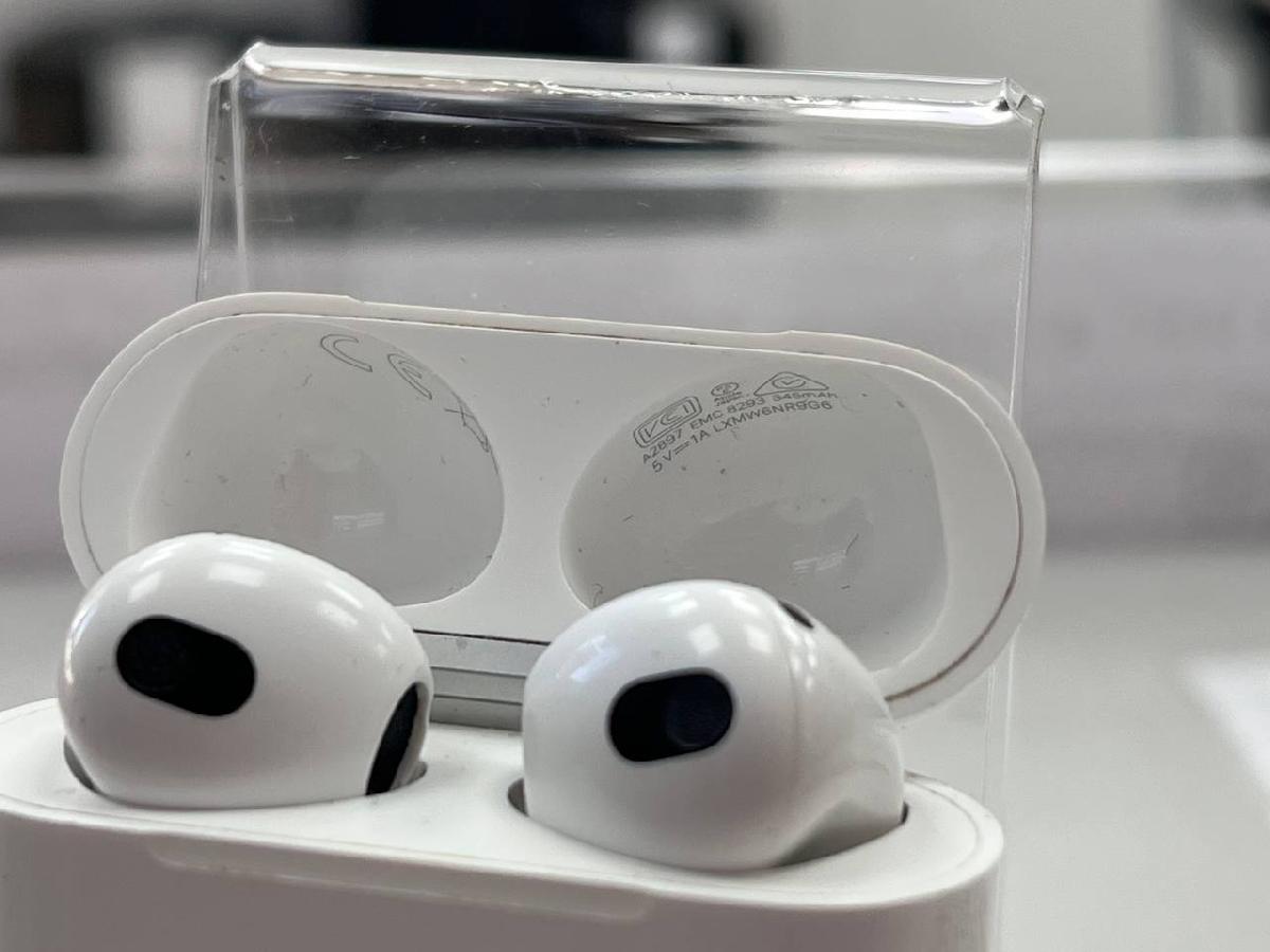 Наушники беспроводные Apple AirPods 4 с ANC