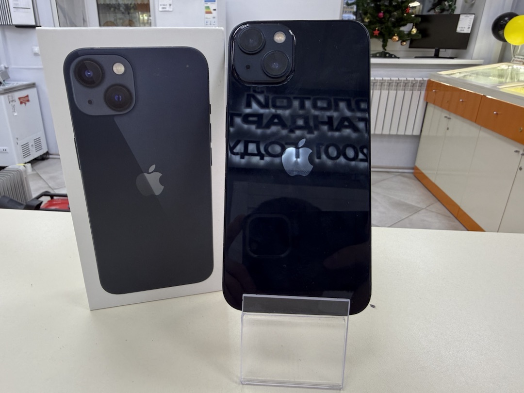 Смартфон Apple iPhone 13 256Gb