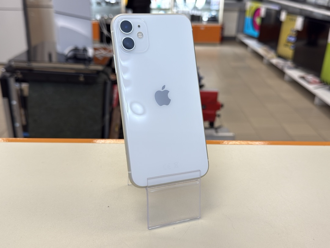 Смартфон Apple iPhone 11 64Gb