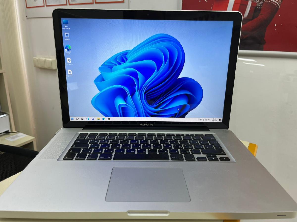 Ноутбук APPLE Macbook Pro 2010;