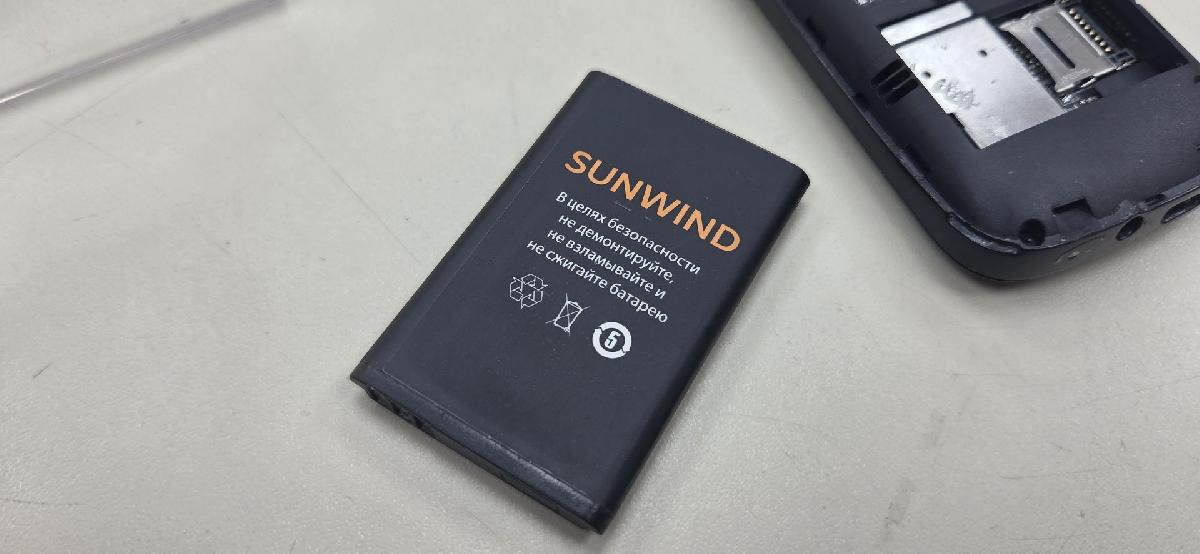 Мобильный телефон Sunwind Strike