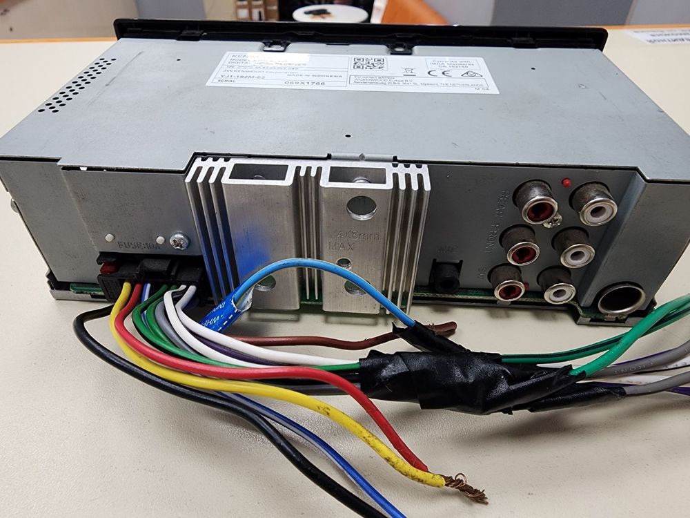 Автомагнитола Kenwood KMM-BT408