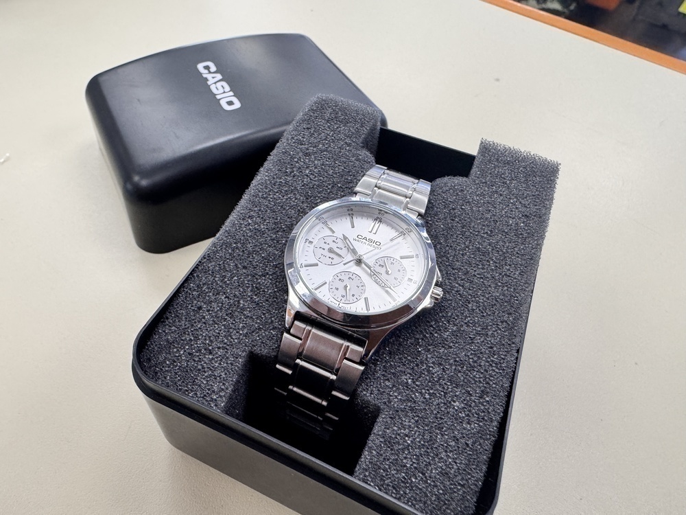 Часы наручные Casio LTP-V300