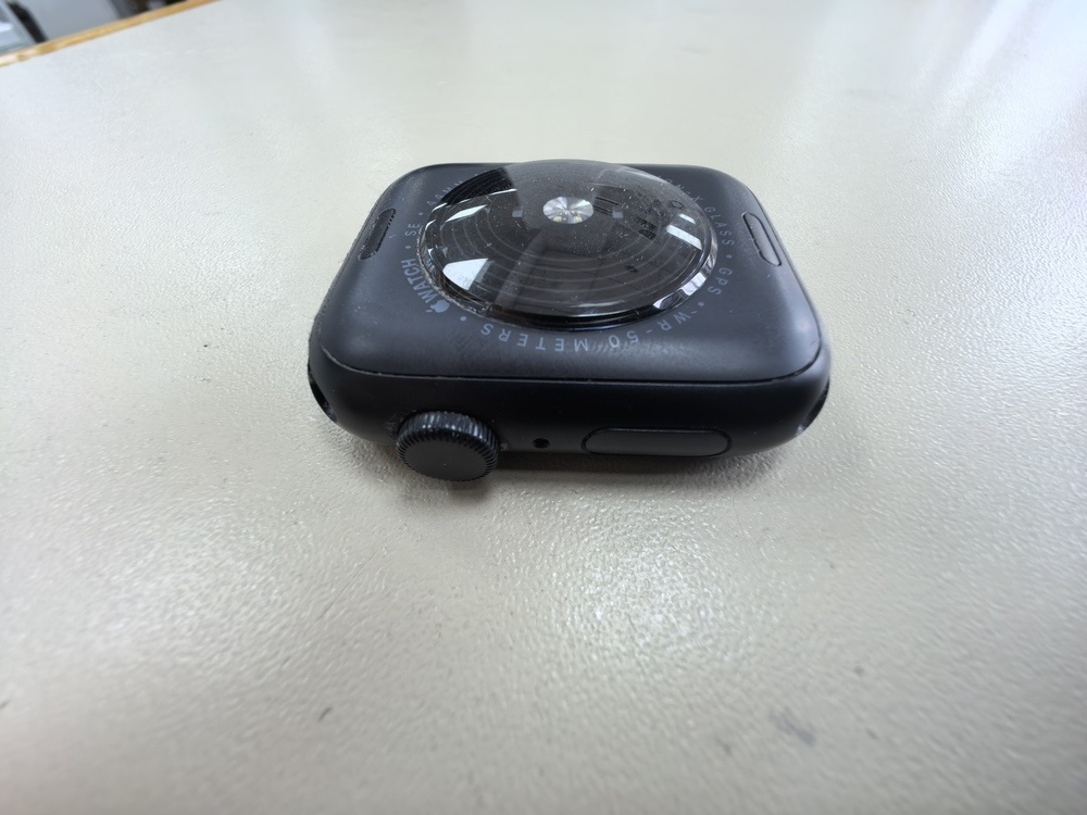 Смарт-часы Apple Watch SE 2022 44mm