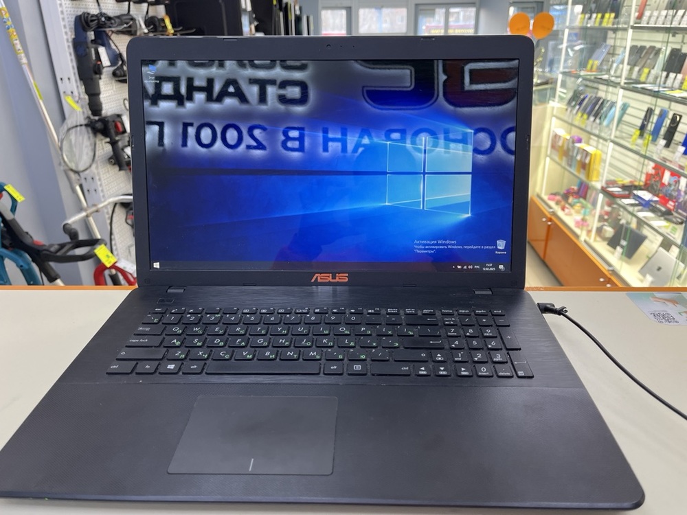 Ноутбук ASUS; Pentium N3540, GeForce 820M, 4 Гб, Нет, 500 Гб