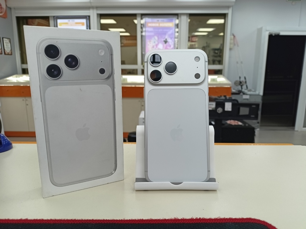 Смартфон Apple Iphone 17 Pro Max 256Gb