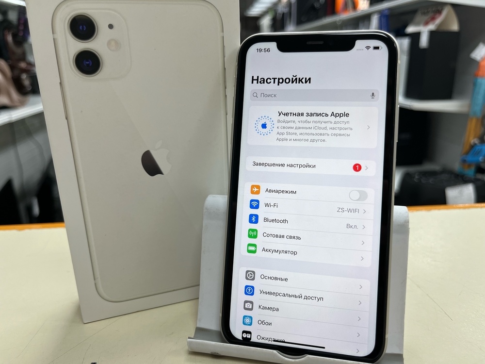 Смартфон Apple iPhone 11 64Gb