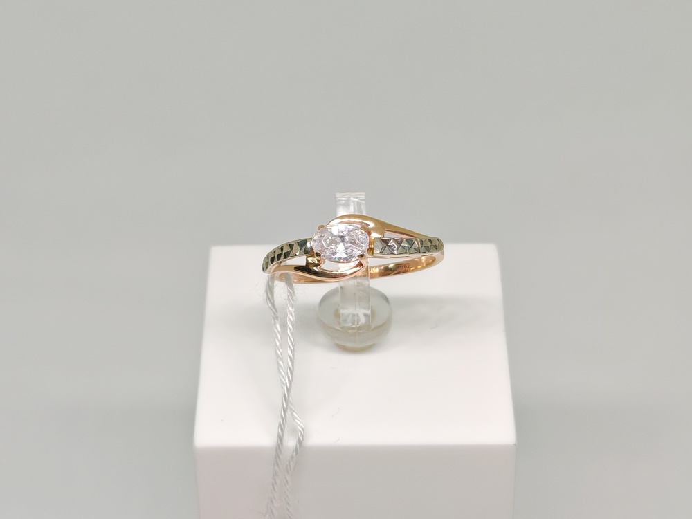 КОЛКМ585 КОЛЬЦО С КАМНЕМ (Au 585)