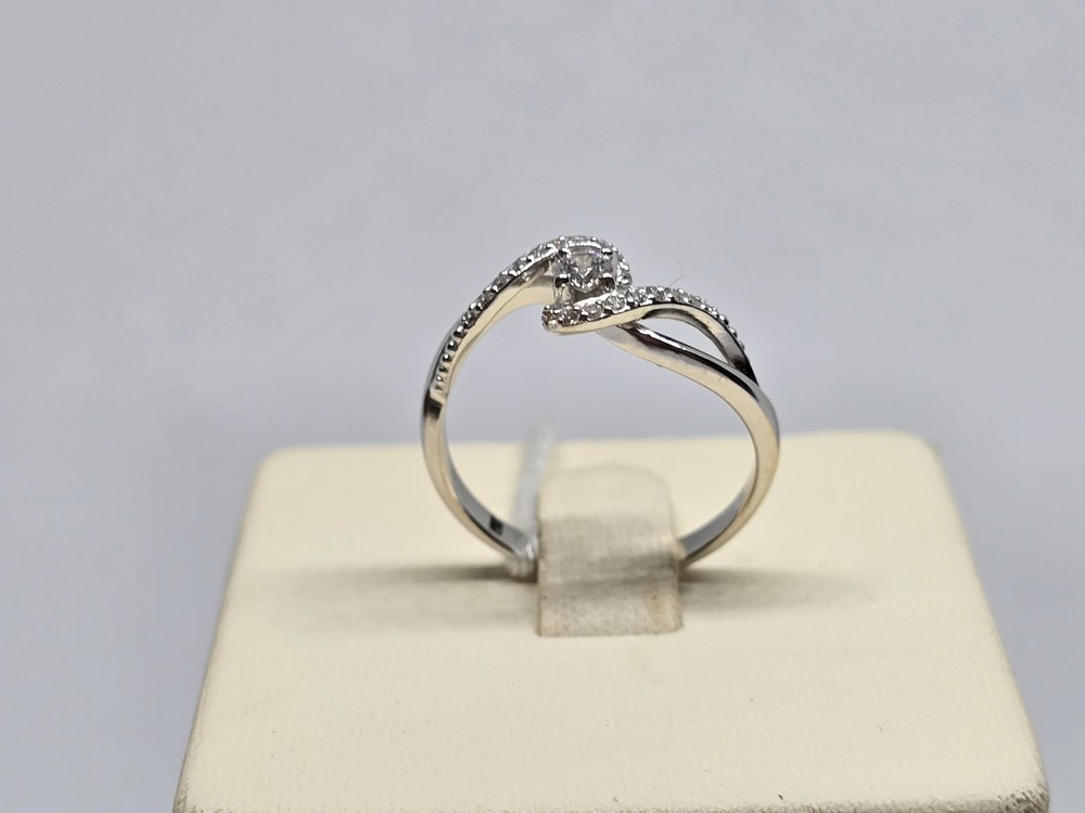 КОЛКМИ585 КОЛЬЦО С КАМНЯМИ (Au 585)