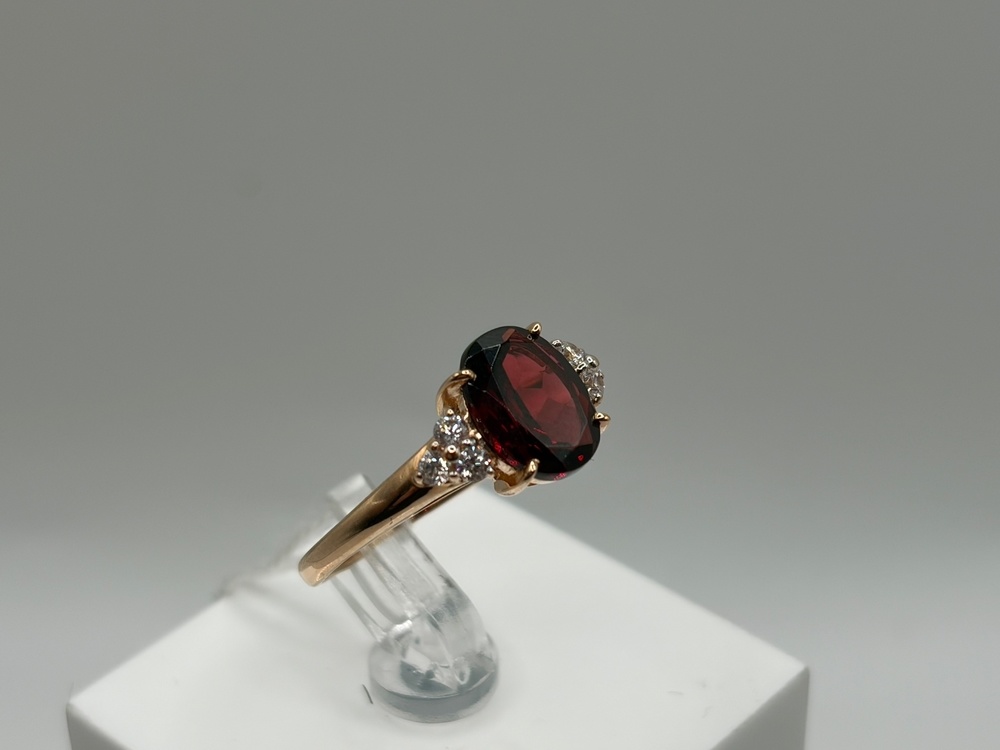 КОЛКМИ585 КОЛЬЦО С КАМНЯМИ (Au 585)