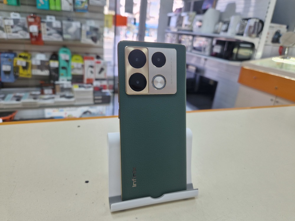 Смартфон Infinix Note 40 Pro 12/256