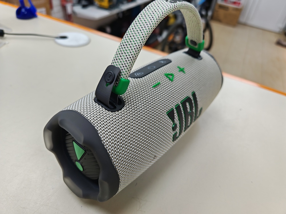 Портативная акустика JBL CHARGE 6