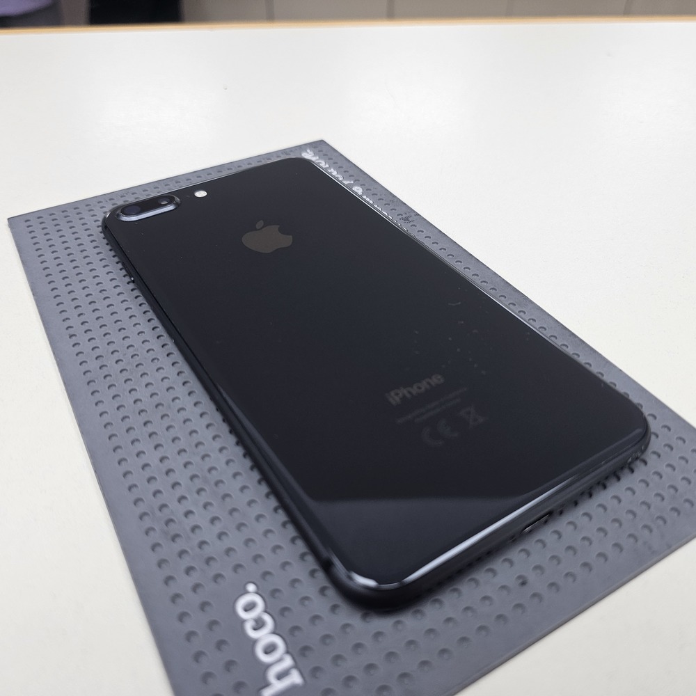 Смартфон Apple iPhone 8 Plus 128Gb