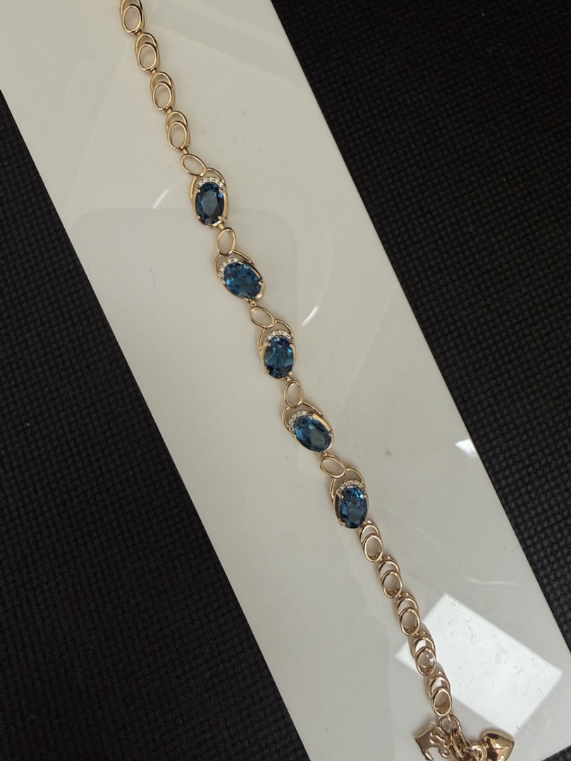 Б585 БРАСЛЕТ С КАМНЯМИ (Au 585)