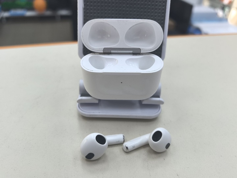 Наушники беспроводные Apple AirPods 3 Lightning