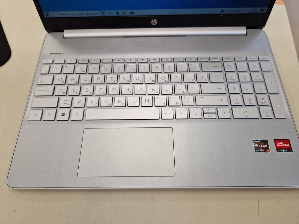 Ноутбук HP 15s-eq2027ur; Ryzen 3-5300U, AMD Radeon (TM) Graphics, 8 Гб, 256 Гб, Нет