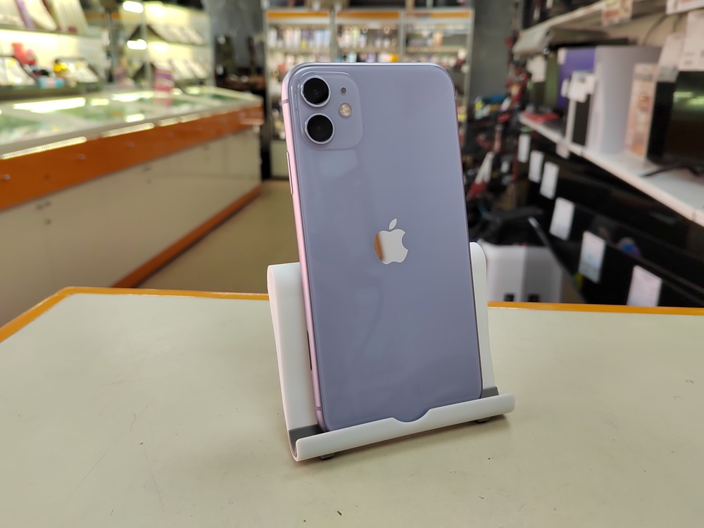 Смартфон Apple iPhone 11 128Gb