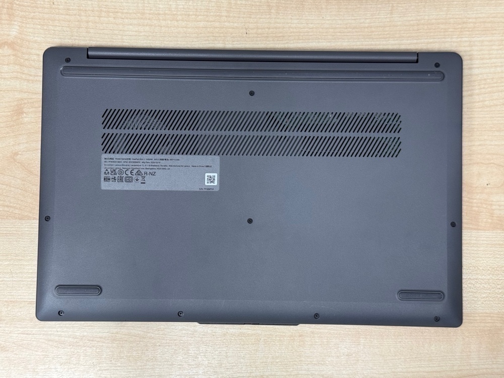 Ноутбук Lenovo IdeaPad Slim 3 15AMN8; Ryzen 3 7320, Radeon 610M, 8 Гб, 256 Гб, Нет
