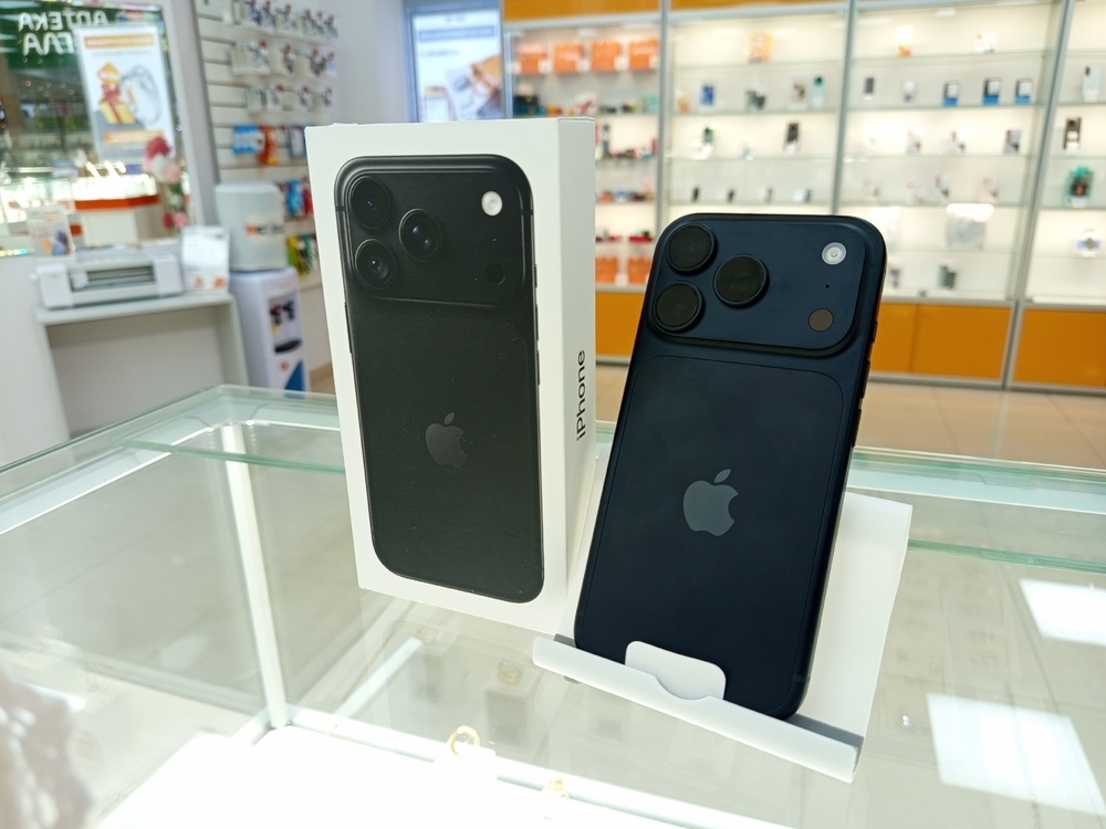 Смартфон Apple Iphone 18 Pro 256Gb