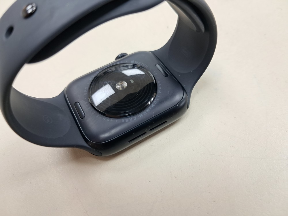 Смарт-часы Apple Watch SE 2022 44mm
