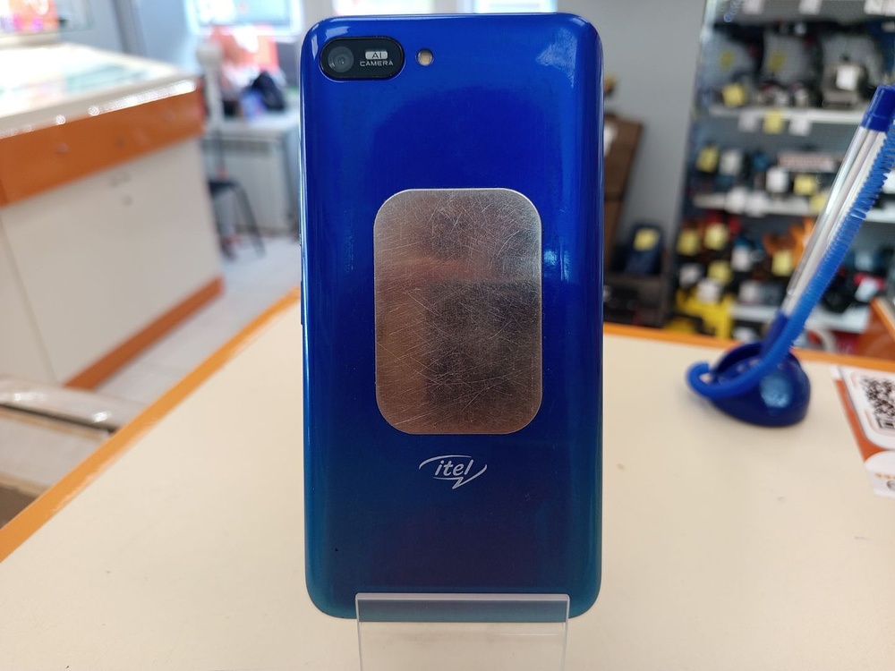 Смартфон Itel A25