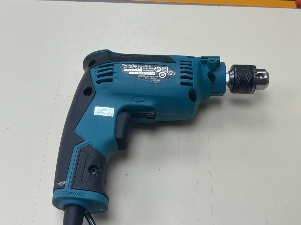Дрель-безударная Makita M6501B